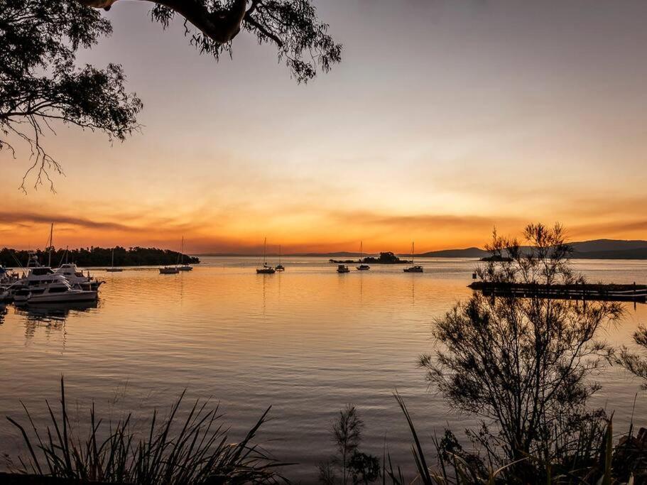 Tranquil Escape - Koala Hotspot - 2 Bed 2 Bath Apt Spectacular Sea Views Soldiers Point Exteriér fotografie